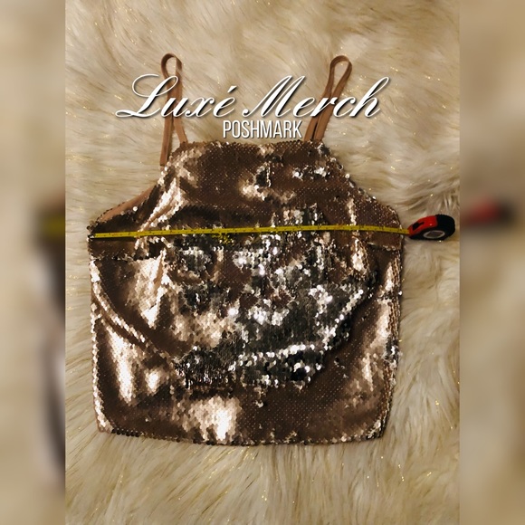 ✨Charlotte Russe Gold Sequin Crop Top✨ - Picture 5 of 5